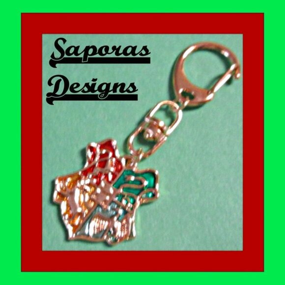 Harry Potter Hogwarts Crest Theme Keychain Gold Tone Finish Unisex - Picture 1 of 1